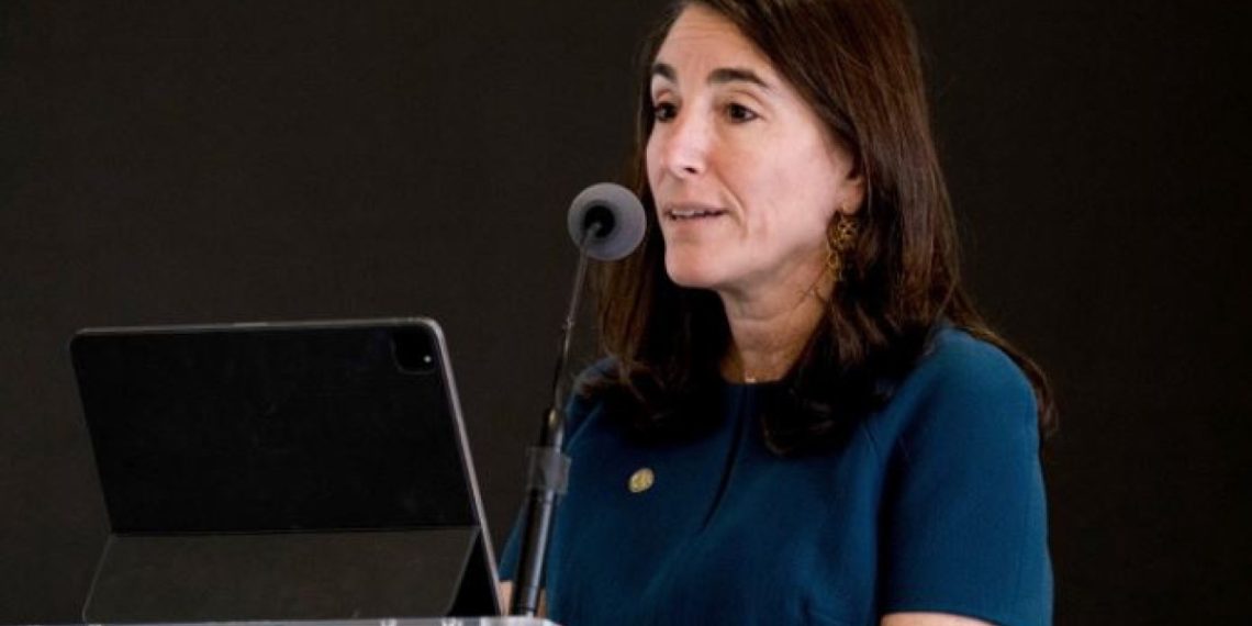 Fed üyesinden endişeli açıklama: Zorluklarla karşı karşıyayız