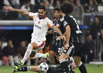 Galatasaray, Şampiyonlar Ligi’ne Eintracht Frankfurt mağlubiyetiyle başladı