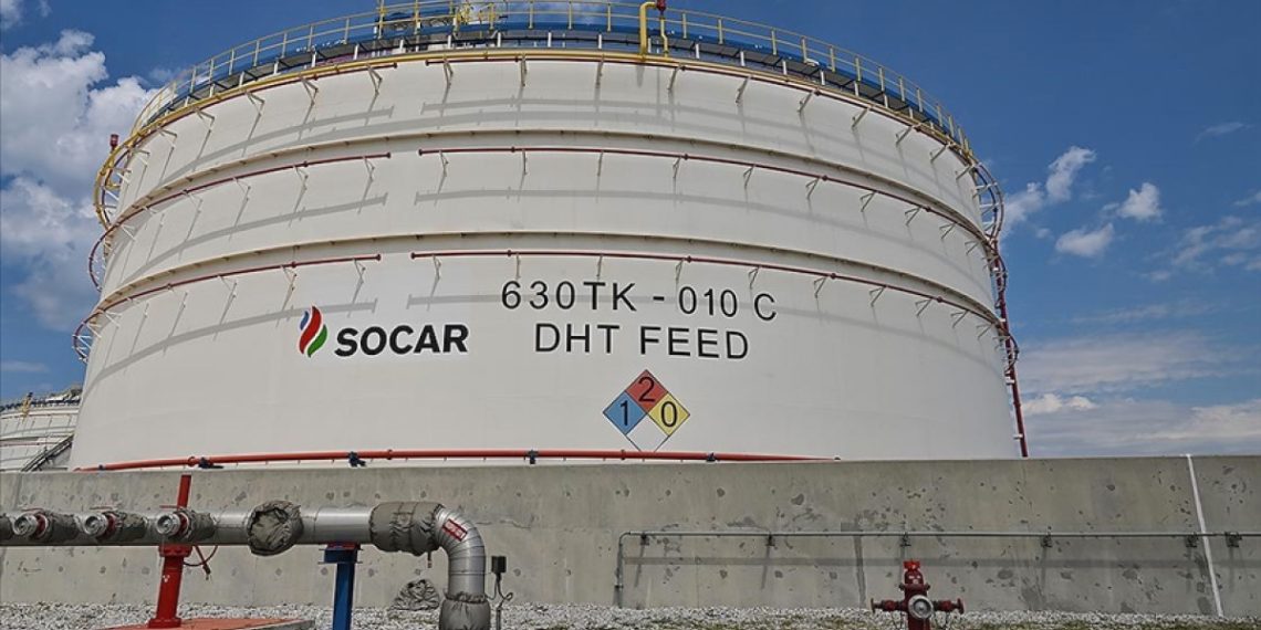 SOCAR, 90 yıllık enerji devi Italiana Petroli’yi satın aldı!