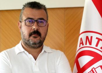 Eski Antalyaspor Başkanı Aziz Çetin gözaltına alındı