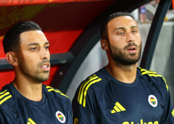 Fenerbahçe’de 2 futbolcu kadro dışı bırakıldı