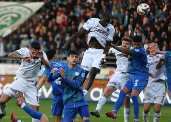 Trabzonspor, deplasmanda Çaykur Rizespor’u 2-1 yendi