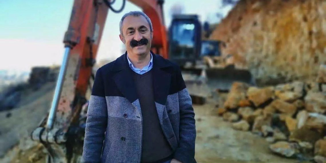 ‘Komünist başkan’ hakkında suç duyurusu