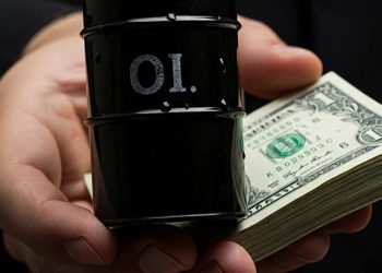 Petrol fiyatlarında ‘Rusya’ ve ‘ABD’ düşüşü