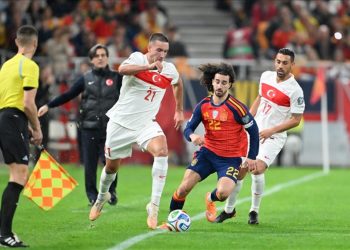 Spor yazarlarından İspanya maçı: Tarih yazdık