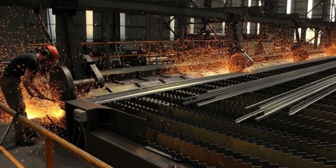 Çin 300 çelik ürününde ihracat kısıtlamasına gidecek