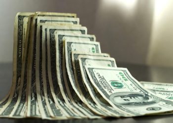 Dolarda 8 yıl sonra bir ilk yaşanıyor!