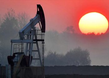 ABD-İran gerilimi petrol fiyatlarını yükseltiyor