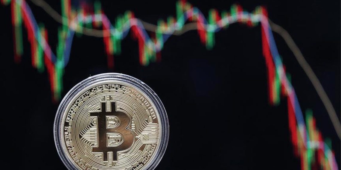 ABD’de spot Bitcoin ETF’lerinden 700 milyon doları aşan çıkış