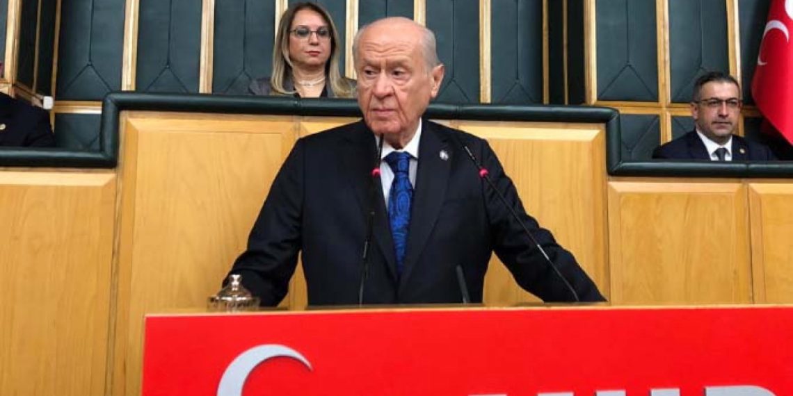 Bahçeli’den Ahmet Özer’e verilen hapis cezasına tepki!