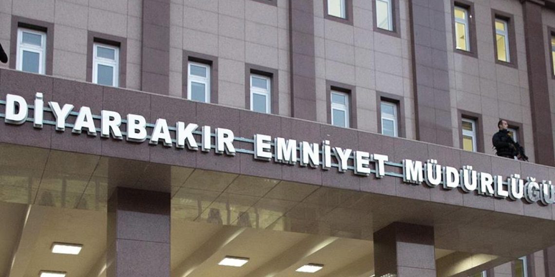 Emniyet binasına EYP’li saldırı: İki şüpheli kaçtı