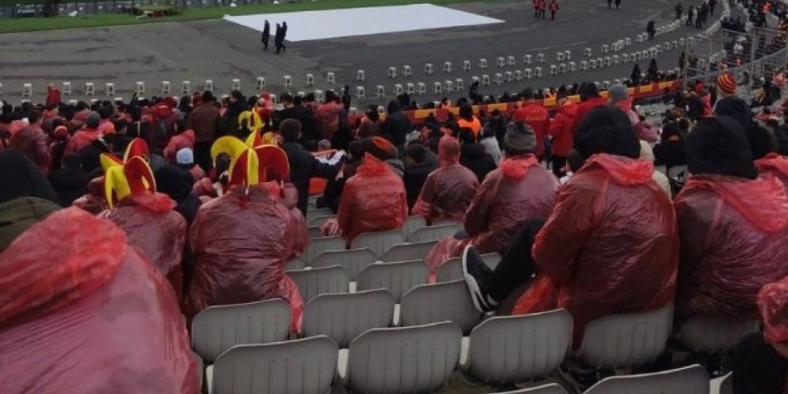 Galatasaray’dan yağmurluk özrü