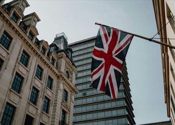 İngiltere’de enflasyon beklentilerin üzerine çıktı