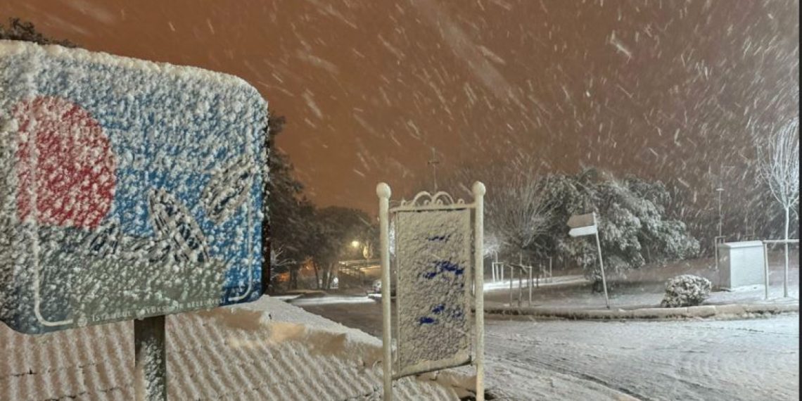 Meteoroloji’den soğuk hava uyarısı! İstanbul’a kar geri mi dönüyor?