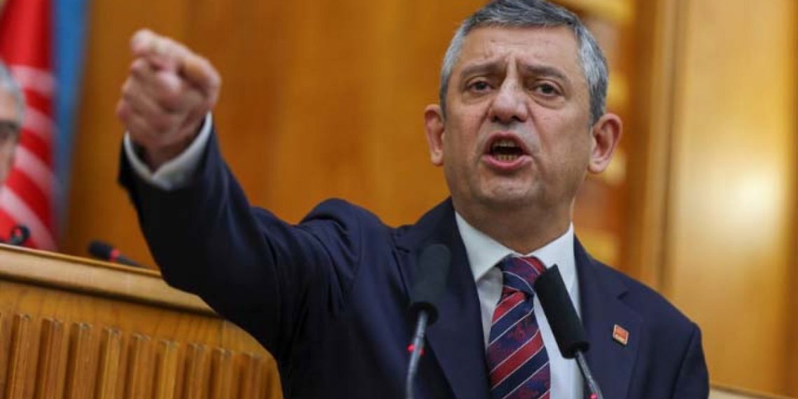 Özgür Özel, Yunan vekile haddini bildirdi