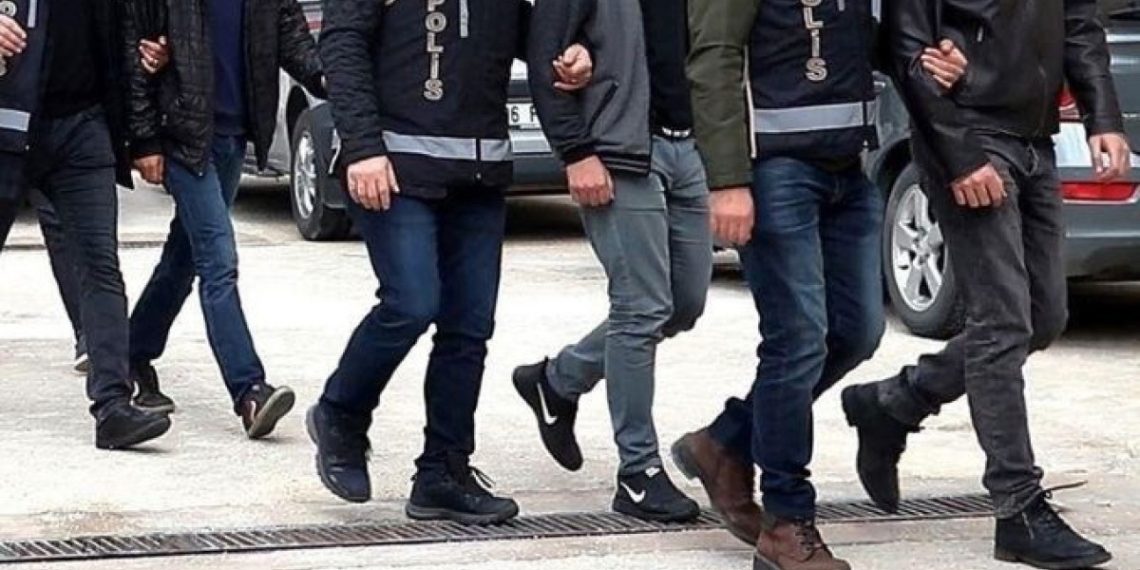 Borsada dolandırıcılık operasyonu! 22 gözaltı