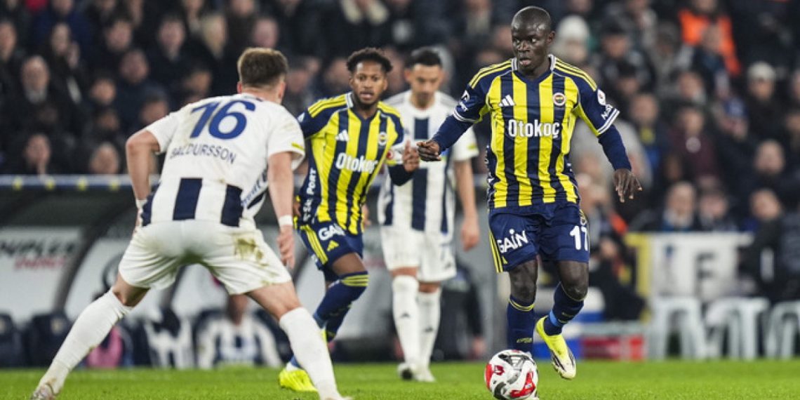 Fenerbahçe, Kasımpaşa ile 1-1 berabere kaldı