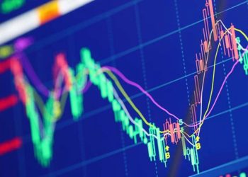 Hizmet sektöründe bir ayda yüzde 52’yi aşan getiri: Turizm, perakende ve inşaat öne çıktı