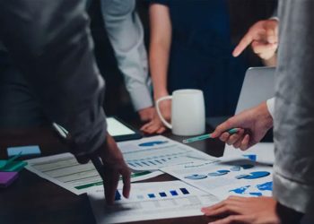 Ortağın hisseleri sert düştü, dev halka arz riske girdi