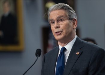 Scott Bessent: Vergi iadeleri şirketlere yarayacak