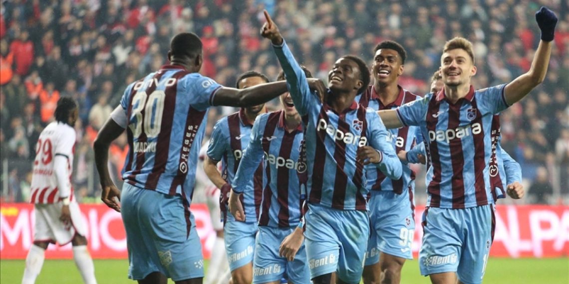 Trabzonspor, Samsunspor deplasmanında rahat kazandı: 3-0