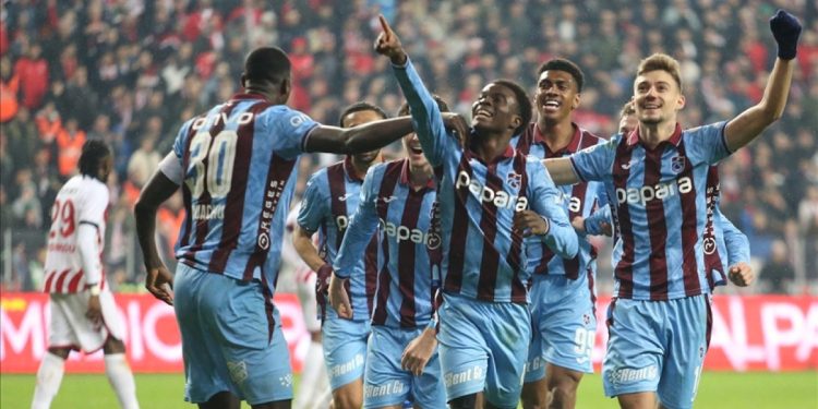 Trabzonspor, Samsunspor deplasmanında rahat kazandı: 3-0
