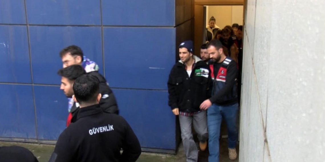 ‘Uyuşturucu’ soruşturmasında gözaltına alınan 11 kişi serbest bırakıldı