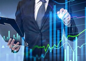 BIST 100 aylık %8.21 gerilerken, 10 hisse %102’ye varan getiri sağladı