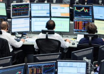 Petrol yükselirken enerji devleri borsada zayıf kaldı